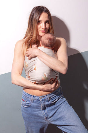 
                  
                    Naissance publique - Bandeau de peau-à-peau motif madone taille XL, ou méthode "mère kangourou" favorisant le lien maman-bébé_6
                  
                