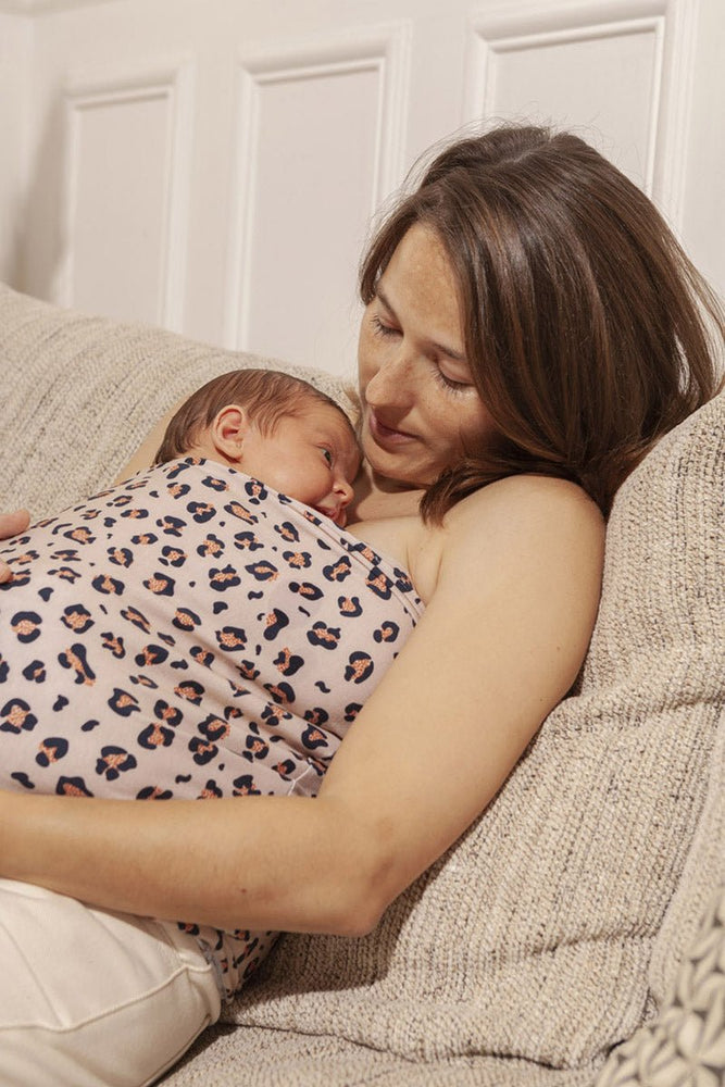 Top 5 des bandeaux peau à peau naissance pour parents et bébé