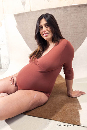 
                  
                    Naissance publique - Body de grossesse et d'allaitement forme cache-coeur en seacell, vêtement post-partum
                  
                